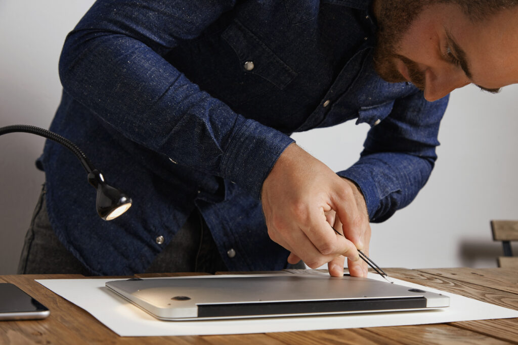 13-Inch MacBook Pro Display Backlight