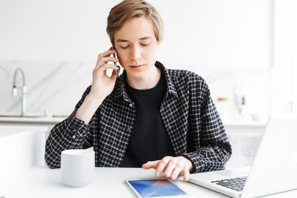 How to Set Call Forwarding in iPhone